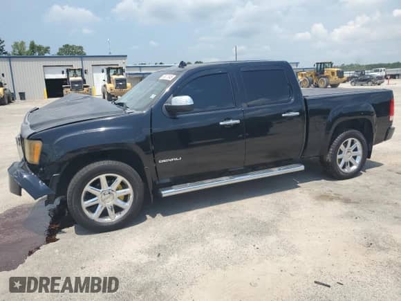 2013 GMC Sierra 1500 Denali with VIN 3GTP1XE22DG173857, listed as a Copart auction lot 65827345 with 321,857 mi miles and Salvage title. Bid and sale history available at DreamBid. Image 1.