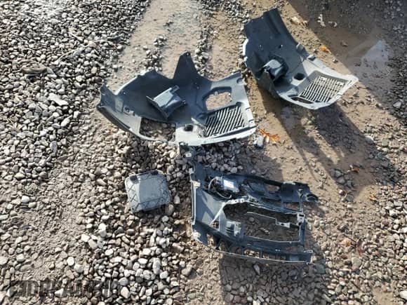 2019 BMW 5 Series 540i xDrive z VIN WBAJE7C51KWW19189, wystawiony jako Copart lot #89460225 z przebiegiem 68 236 mil mil oraz Szkoda całkowita • Salvage title. Historia ofert i sprzedaży dostępna na DreamBid. Obrazek 12.