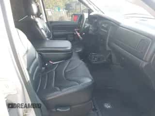 2005 Dodge 1500 SLT z VIN 1D7HA18N45S364736, wystawiony jako IAAI lot #43402500 z przebiegiem 207 456 mil mil oraz . Historia ofert i sprzedaży dostępna na DreamBid. Obrazek 5.