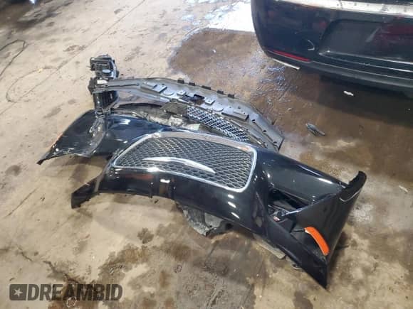 2015 Chrysler 300 Limited z VIN 2C3CCARG0FH803619, wystawiony jako Copart lot #86210765 z przebiegiem 63 133 mil mil oraz Szkoda całkowita • Salvage title. Historia ofert i sprzedaży dostępna na DreamBid. Obrazek 12.