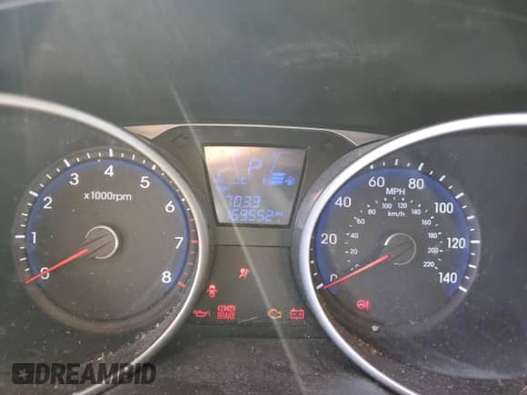2014 Hyundai Tucson Walking Dead Edition с VIN KM8JUCAG3EU790606, выставлен на аукционе Copart как лот 71164355 с пробегом 169 552 миль миль и Списание • Salvage title. История ставок и продаж доступна на DreamBid. Изображение 9.