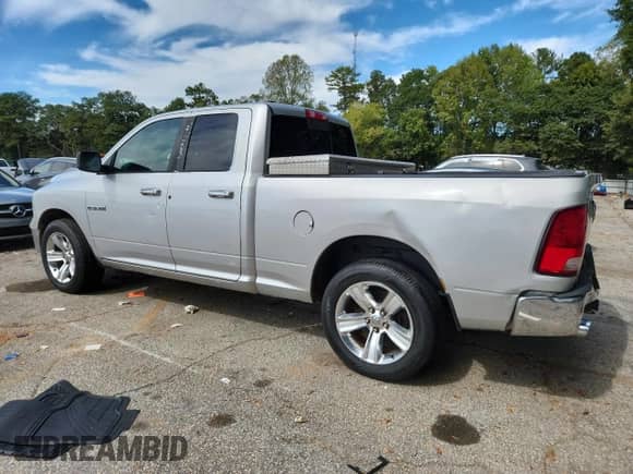 2016 Ram 1500 SLT with VIN 1C6RR6GT8GS147902, listed as a Copart auction lot 85480585 with 216,396 mi miles and Clean title. Bid and sale history available at DreamBid. Image 2.