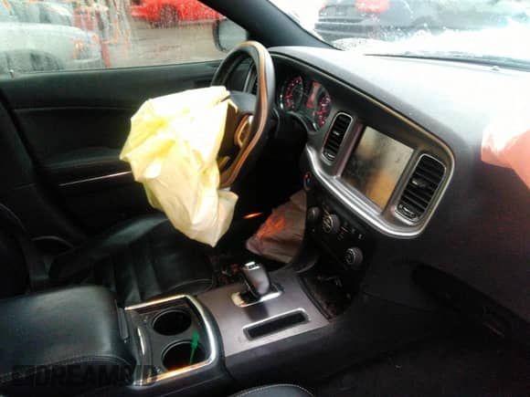 2013 Dodge Charger SXT with VIN 2C3CDXJG9DH541155, listed as a IAAI auction lot 41123246 with 118,392 mi miles and . Bid and sale history available at DreamBid. Image 5.