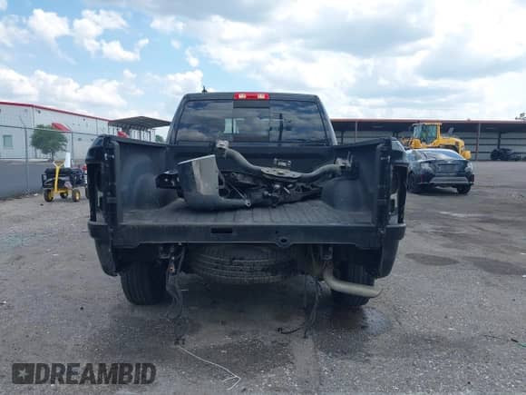 2020 Ram 1500 SLT z VIN 1C6RR6TT0LS135260, wystawiony jako IAAI lot #42356895 z przebiegiem 79 240 mil mil oraz . Historia ofert i sprzedaży dostępna na DreamBid. Obrazek 16.