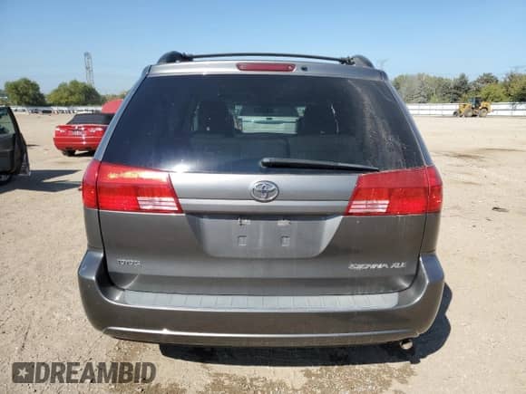 2005 Toyota Sienna XLE z VIN 5TDZA22C05S270079, wystawiony jako Copart lot #81590985 z przebiegiem 227 523 mil mil oraz Szkoda całkowita • Salvage title. Historia ofert i sprzedaży dostępna na DreamBid. Obrazek 6.