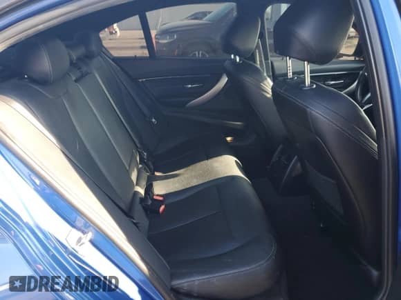 2018 BMW 3 Series 330e with VIN WBA8E1C55JA171434, listed as a Copart auction lot 67755045 with 79,701 mi miles and Salvage title. Bid and sale history available at DreamBid. Image 10.