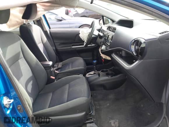 2015 Toyota Prius One z VIN JTDKDTB36F1586311, wystawiony jako IAAI lot #43055198 z przebiegiem 330 261 mil mil oraz . Historia ofert i sprzedaży dostępna na DreamBid. Obrazek 5.