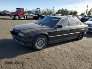 1999 BMW 7 Series 740iL z VIN WBAGH833XXDP05481, wystawiony jako Copart lot #85510534 z przebiegiem 159 680 mil mil oraz Szkoda całkowita • Salvage title. Historia ofert i sprzedaży dostępna na DreamBid. Obrazek 1.
