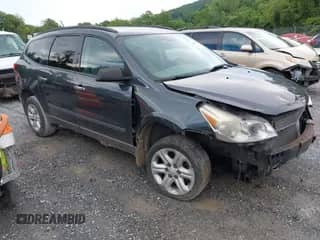 2010 Chevrolet Traverse LS с VIN 1GNLREEDXAJ256631, выставлен на аукционе IAAI как лот 42642823 с пробегом Не указан миль и . История ставок и продаж доступна на DreamBid. Изображение 1.