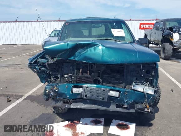 2000 Chevrolet Tahoe Z71 с VIN 1GNEK13R3YR128036, выставлен на аукционе IAAI как лот 42238625 с пробегом 244 871 миль миль и . История ставок и продаж доступна на DreamBid. Изображение 12.
