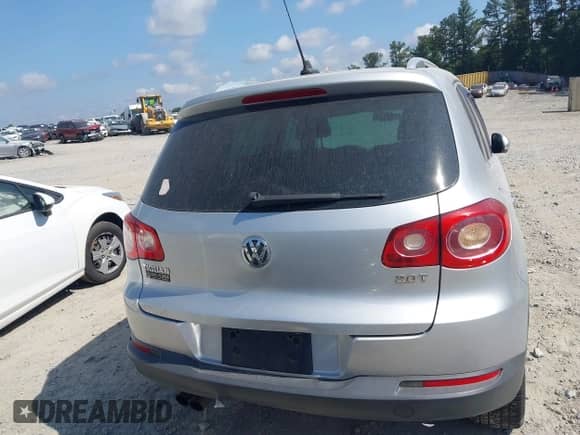 2011 Volkswagen Tiguan S with VIN WVGAV7AX0BW550630, listed as a IAAI auction lot 42445650 with 185,176 mi miles and . Bid and sale history available at DreamBid. Image 16.