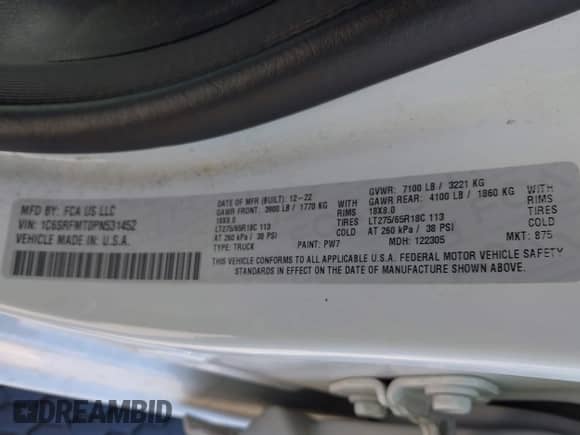 2023 Ram 1500 Big Horn z VIN 1C6SRFMT0PN531452, wystawiony jako IAAI lot #41976264 z przebiegiem 35 896 mil mil oraz . Historia ofert i sprzedaży dostępna na DreamBid. Obrazek 9.