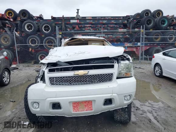 2011 Chevrolet Tahoe LT с VIN 1GNSKBE02BR287824, выставлен на аукционе IAAI как лот 42918967 с пробегом 205 731 миль миль и . История ставок и продаж доступна на DreamBid. Изображение 13.