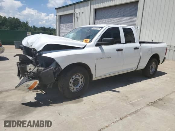 2012 Ram 1500 ST z VIN 1C6RD7FPXCS201638, wystawiony jako Copart lot #65800045 z przebiegiem Nie podano mil oraz Szkoda całkowita • Salvage title. Historia ofert i sprzedaży dostępna na DreamBid. Obrazek 1.