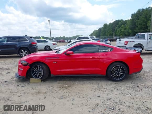 2020 Ford Mustang GT with VIN 1FA6P8CF3L5148144, listed as a IAAI auction lot 42801180 with 84,571 mi miles and . Bid and sale history available at DreamBid. Image 15.