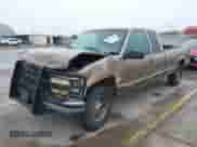 1996 Chevrolet Silverado 2500 с VIN 1GCGC29R9TE265378, выставлен на аукционе IAAI как лот 41081778 с пробегом 345 615 миль миль и . История ставок и продаж доступна на DreamBid. Изображение 2.