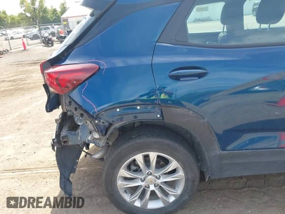 2021 Chevrolet TrailBlazer LS z VIN KL79MMS29MB140282, wystawiony jako IAAI lot #43292157 z przebiegiem 58 051 mil mil oraz . Historia ofert i sprzedaży dostępna na DreamBid. Obrazek 17.