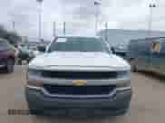 2019 Chevrolet Silverado 1500 Work Truck z VIN 2GCRCNEC3K1122079, wystawiony jako IAAI lot #41654522 z przebiegiem 139 040 mil mil oraz . Historia ofert i sprzedaży dostępna na DreamBid. Obrazek 12.