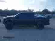 2016 Ram 1500 Rebel с VIN 1C6RR7YT7GS390945, выставлен на аукционе IAAI как лот 41642300 с пробегом 107 558 миль миль и . История ставок и продаж доступна на DreamBid. Изображение 15.