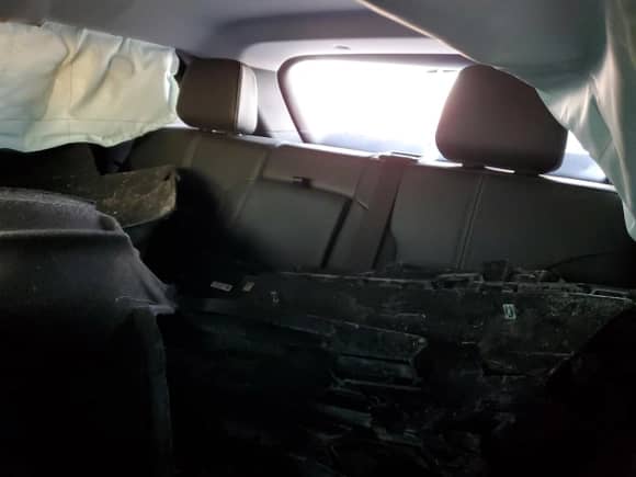 2024 Chevrolet Blazer LT z VIN 3GNKBDR49RS182181, wystawiony jako Copart lot #85590934 z przebiegiem Nie podano mil oraz Szkoda całkowita • Salvage title. Historia ofert i sprzedaży dostępna na DreamBid. Obrazek 10.