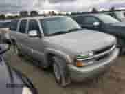 2004 Chevrolet Suburban LT z VIN 1GNEC16Z44J320633, wystawiony jako Copart lot #73777104 z przebiegiem 231 471 mil mil oraz Nie do naprawy • Non repairable. Historia ofert i sprzedaży dostępna na DreamBid. Obrazek 4.