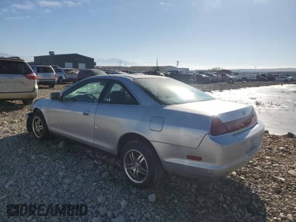 2000 Honda Accord LX z VIN 1HGCG3241YA021828, wystawiony jako Copart lot #43173255 z przebiegiem Nie podano mil oraz Szkoda całkowita • Salvage title. Historia ofert i sprzedaży dostępna na DreamBid. Obrazek 2.