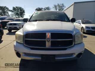 2007 Dodge 1500 SLT z VIN 3D7KR19D97G701979, wystawiony jako Copart lot #90297205 z przebiegiem 250 588 mil mil oraz Szkoda całkowita • Salvage title. Historia ofert i sprzedaży dostępna na DreamBid. Obrazek 5.