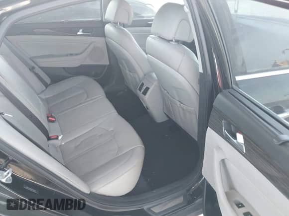 2015 Hyundai Sonata Limited with VIN 5NPE34AF0FH253015, listed as a IAAI auction lot 42676180 with 149,580 mi miles and . Bid and sale history available at DreamBid. Image 8.