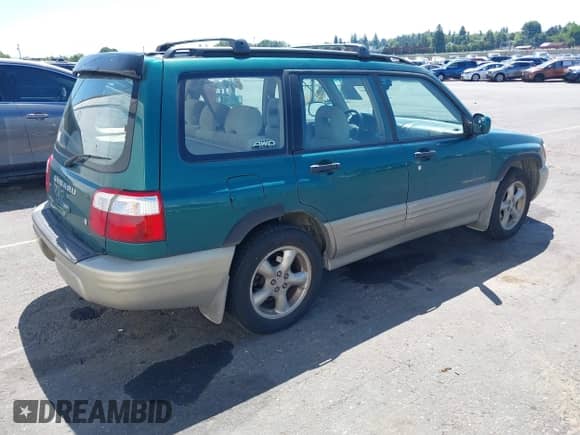 2001 Subaru Forester S with VIN JF1SF65541H751593, listed as a IAAI auction lot 42655009 with 238,185 mi miles and . Bid and sale history available at DreamBid. Image 4.