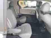 2021 Toyota Sienna Limited z VIN 5TDZSKFC8MS004959, wystawiony jako Copart lot #60441665 z przebiegiem 62 494 mil mil oraz Szkoda całkowita • Salvage title. Historia ofert i sprzedaży dostępna na DreamBid. Obrazek 11.