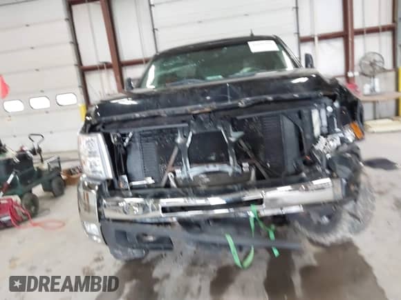 2007 Chevrolet Silverado 2500HD 1LT с VIN 1GCHK23637F565133, выставлен на аукционе IAAI как лот 41849242 с пробегом Не указан миль и . История ставок и продаж доступна на DreamBid. Изображение 6.