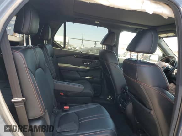 2024 Honda Pilot TrailSport with VIN 5FNYG1H61RB038185, listed as a Copart auction lot 62946615 with 5,883 mi miles and Salvage title. Bid and sale history available at DreamBid. Image 11.