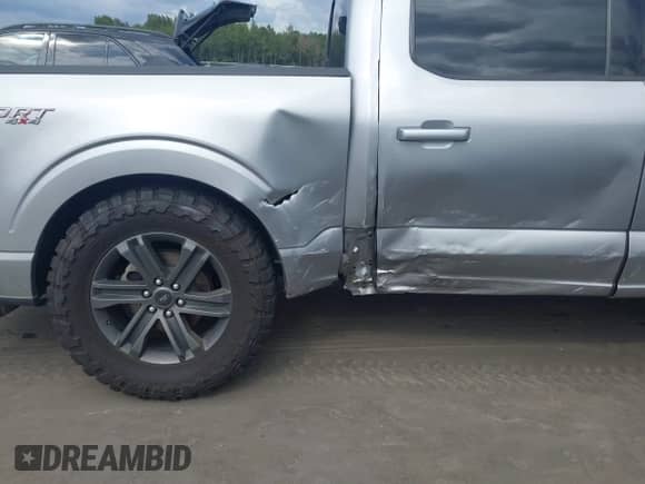 2021 Ford F-150 King Ranch z VIN 1FTFW1E52MKD11166, wystawiony jako IAAI lot #43313481 z przebiegiem 74 883 mil mil oraz . Historia ofert i sprzedaży dostępna na DreamBid. Obrazek 6.