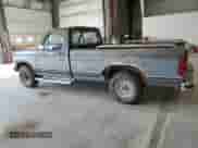 1986 Ford F-150 z VIN 1FTEF14NXGPB18719, wystawiony jako Copart lot #56383625 z przebiegiem 16 249 mil mil oraz Szkoda całkowita • Salvage title. Historia ofert i sprzedaży dostępna na DreamBid. Obrazek 2.