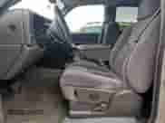 2005 GMC Sierra 1500 SLE z VIN 1GTEC19V95Z176856, wystawiony jako Copart lot #60732885 z przebiegiem 89 468 mil mil oraz Szkoda całkowita • Salvage title. Historia ofert i sprzedaży dostępna na DreamBid. Obrazek 7.