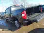 2017 Toyota Tundra Platinum с VIN 5TFAY5F16HX658385, выставлен на аукционе IAAI как лот 41384587 с пробегом 43 189 миль миль и . История ставок и продаж доступна на DreamBid. Изображение 3.