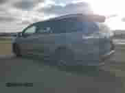 2020 Toyota Sienna SE z VIN 5TDXZ3DC0LS062302, wystawiony jako Copart lot #46988815 z przebiegiem 97 304 mil mil oraz Szkoda całkowita • Salvage title. Historia ofert i sprzedaży dostępna na DreamBid. Obrazek 2.