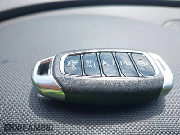 2023 Hyundai Elantra N Line z VIN KMHLR4AF9PU589934, wystawiony jako IAAI lot #43118500 z przebiegiem 15 761 mil mil oraz . Historia ofert i sprzedaży dostępna na DreamBid. Obrazek 11.