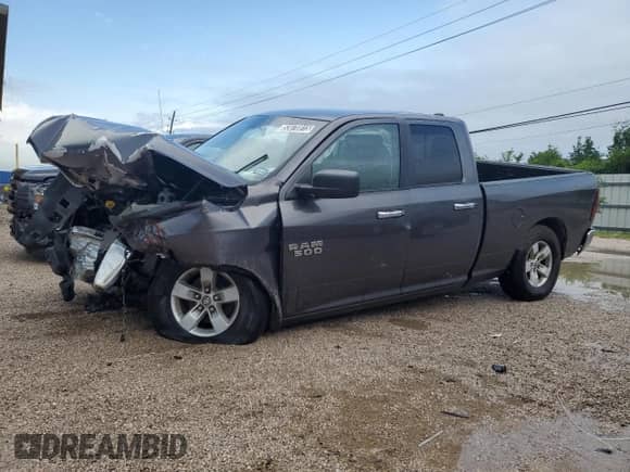 2018 Ram 1500 SLT with VIN 1C6RR6GG9JS324452, listed as a Copart auction lot 53070815 with 164,145 mi miles and Clean title. Bid and sale history available at DreamBid. Image 1.