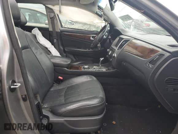 2012 Hyundai Equus Signature с VIN KMHGH4JH5CU053000, выставлен на аукционе Copart как лот 81974014 с пробегом 139 441 миль миль и Списание • Salvage title. История ставок и продаж доступна на DreamBid. Изображение 7.