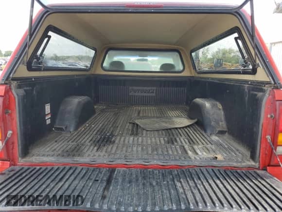 1999 Chevrolet Silverado 1500 LT with VIN 1GCEK14T7XE107926, listed as a Copart auction lot 67799865 with 156,920 mi miles and Salvage title. Bid and sale history available at DreamBid. Image 10.