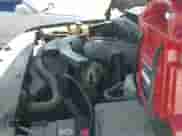 2004 Chevrolet Tahoe LS z VIN 1GNEC13T24R140374, wystawiony jako IAAI lot #42479099 z przebiegiem 271 101 mil mil oraz . Historia ofert i sprzedaży dostępna na DreamBid. Obrazek 12.