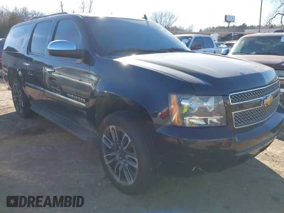 2014 Chevrolet Suburban LTZ с VIN 1GNSCKE08ER149268, выставлен на аукционе IAAI как лот 41625468 с пробегом Не указан миль и . История ставок и продаж доступна на DreamBid. Изображение 1.