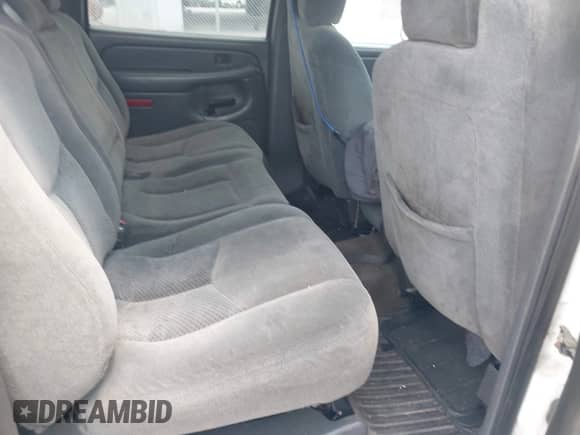 2005 Chevrolet Silverado 1500HD LS с VIN 1GCGC13U25F863364, выставлен на аукционе IAAI как лот 42650260 с пробегом 278 150 миль миль и . История ставок и продаж доступна на DreamBid. Изображение 8.
