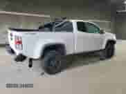 2018 Chevrolet Colorado 4WD ZR2 z VIN 1GCRTEE19J1215806, wystawiony jako Copart lot #70989415 z przebiegiem 26 363 mil mil oraz Szkoda całkowita • Salvage title. Historia ofert i sprzedaży dostępna na DreamBid. Obrazek 3.