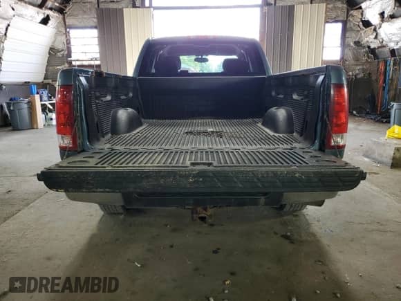 2013 GMC Sierra 1500 SL z VIN 1GTR2UEA1DZ280250, wystawiony jako Copart lot #80834645 z przebiegiem 221 913 mil mil oraz Czysty tytuł • Clean title. Historia ofert i sprzedaży dostępna na DreamBid. Obrazek 6.