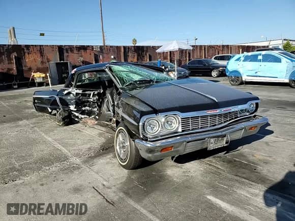 1964 Chevrolet Impala z VIN 41447F153380, wystawiony jako Copart lot #81221825 z przebiegiem 81 151 mil mil oraz Szkoda całkowita • Salvage title. Historia ofert i sprzedaży dostępna na DreamBid. Obrazek 13.