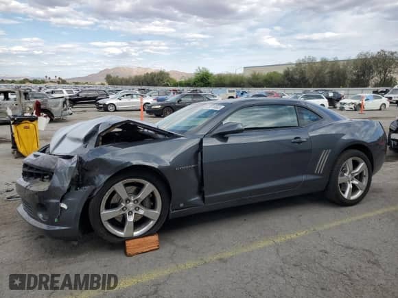 2010 Chevrolet Camaro 1SS with VIN 2G1FJ1EJ5A9118866, listed as a Copart auction lot 55319565 with 139,739 mi miles and Salvage title. Bid and sale history available at DreamBid. Image 1.