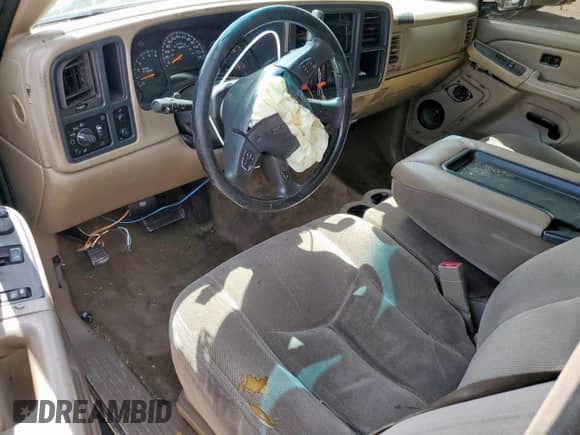 2005 GMC Sierra 1500 SLE z VIN 2GTEC19V851282384, wystawiony jako Copart lot #66625455 z przebiegiem 300 598 mil mil oraz Szkoda całkowita • Salvage title. Historia ofert i sprzedaży dostępna na DreamBid. Obrazek 8.