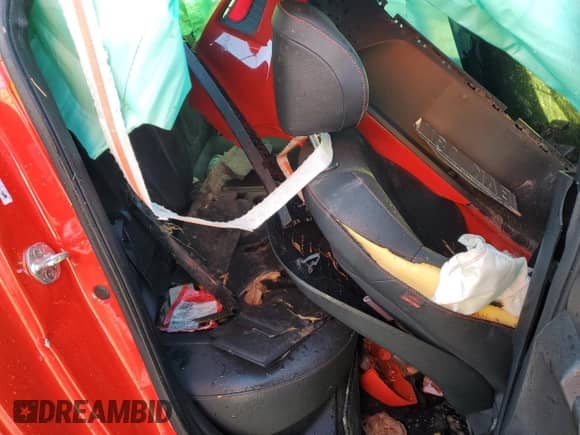 2019 Hyundai Veloster Premium z VIN KMHTG6AF4KU019091, wystawiony jako Copart lot #86581254 z przebiegiem Nie podano mil oraz Czysty tytuł • Clean title. Historia ofert i sprzedaży dostępna na DreamBid. Obrazek 10.